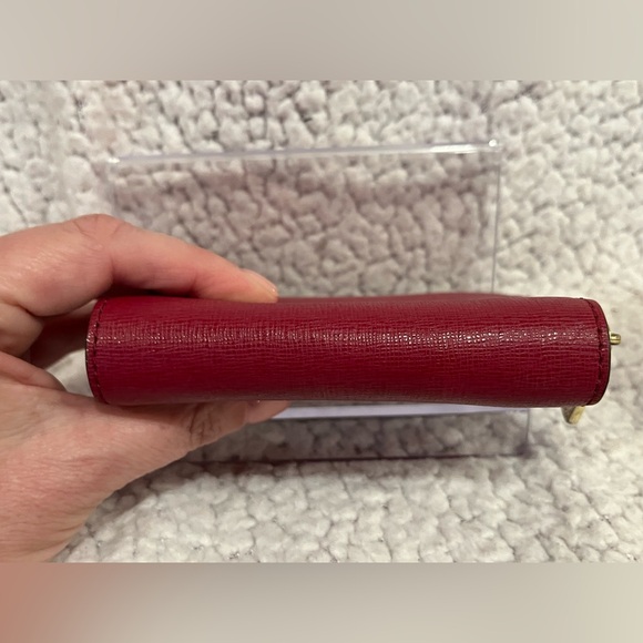 Coach Legacy Red Leather Zip Around Wallet - Picture 7 of 9